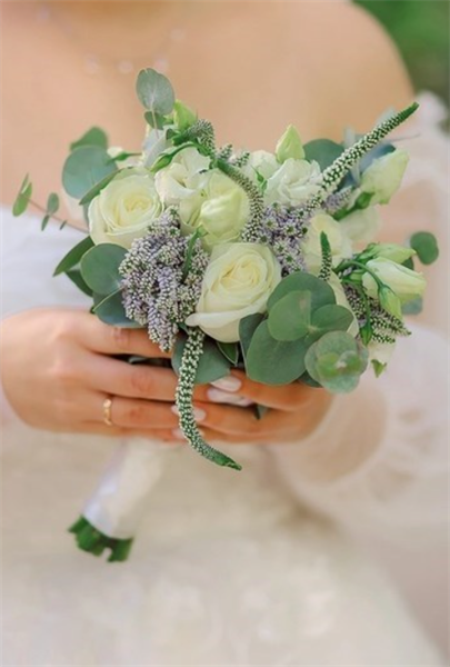 Букет невесты с розами и вероникой - фото 7473