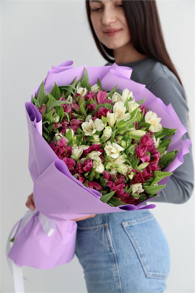 Вау букет 35 альстромерий микс 3 2464