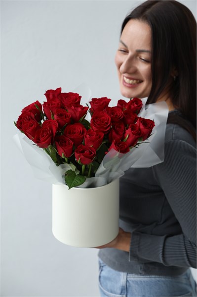 25 роз в шляпной коробке 2 2474