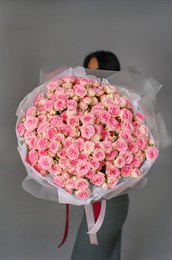 Букет L из кустовых роз