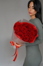 Букет S из красных роз 708495478091
