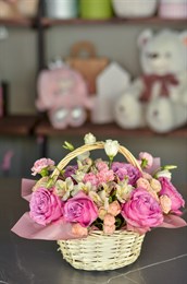 Композиция-букет "Нежность" пионы + пионовидные розы