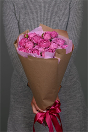 Кустовые розы в упаковке (5шт)