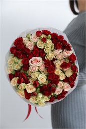 21 кустовая роза микс 2409