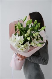 Букет лилий 2415