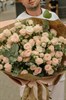 15 кустовых роз с эвкалиптом - фото 5473