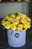 Шляпная коробка с желтыми розами - фото 6445
