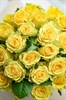 Шляпная коробка с желтыми розами - фото 6448