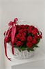 Корзина М с красными розами 2403