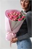 Кустовые розы с эвкалиптом розовые 5 шт 2484