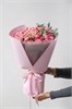 11 кустовых роз с эвкалиптом розовые 2485