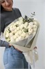 21 кустовая роза с эвкалиптом кремовые 2489