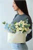 Шляпная коробка S с голубой гортензией 2507